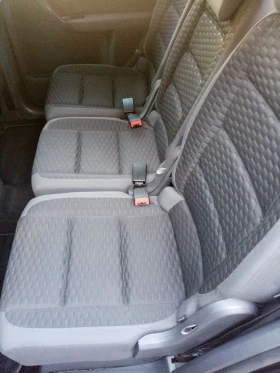 Обява за продажба на VW Touran TOP.FULL EXTRA. 1.9TDI 105kc BLUEMOTION ~8 000 лв. - изображение 8 | Auto.bg Обява за продажба на VW Touran TOP.FULL EXTRA. 1.9TDI 105kc BLUEMOTION ~8 000 лв. - изображение 8