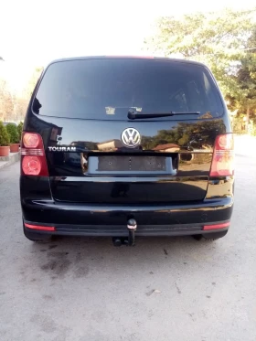 Обява за продажба на VW Touran TOP.FULL EXTRA. 1.9TDI 105kc BLUEMOTION ~8 000 лв. - изображение 4 | Auto.bg Обява за продажба на VW Touran TOP.FULL EXTRA. 1.9TDI 105kc BLUEMOTION ~8 000 лв. - изображение 4