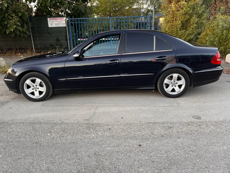 Mercedes-Benz E 270, снимка 3 - Автомобили и джипове - 47439838