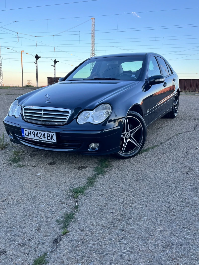 Mercedes-Benz C 220, снимка 1 - Автомобили и джипове - 47496205