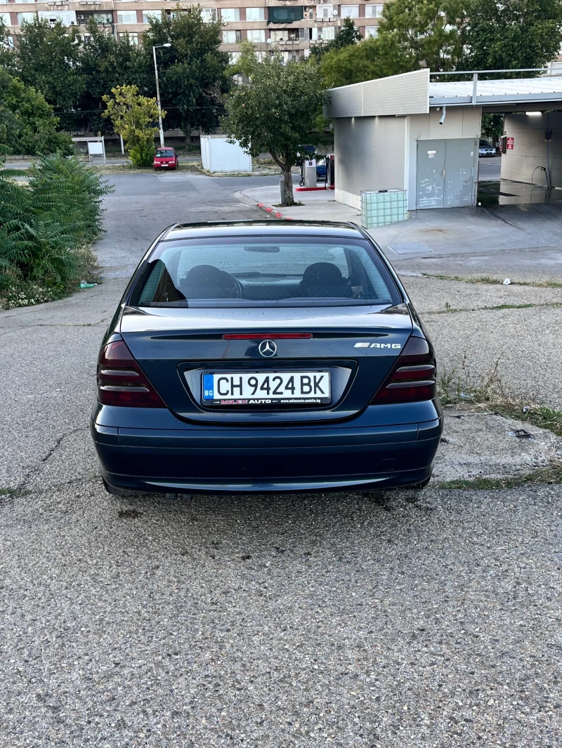 Mercedes-Benz C 220, снимка 2 - Автомобили и джипове - 47496205