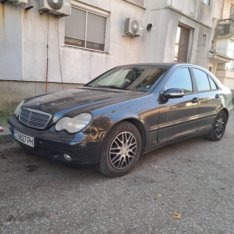 Mercedes-Benz C 220, снимка 2 - Автомобили и джипове - 47865450