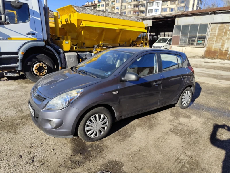 Hyundai I20, снимка 6 - Автомобили и джипове - 48518260