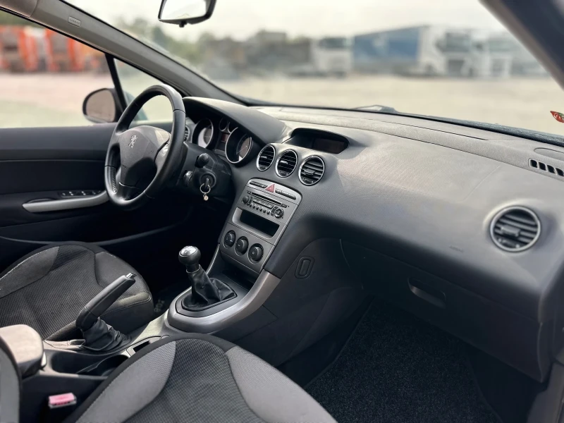 Peugeot 308 1.6HDI 90HP / АВТОПИЛОТ / НОВ ВНОС, снимка 11 - Автомобили и джипове - 51635511