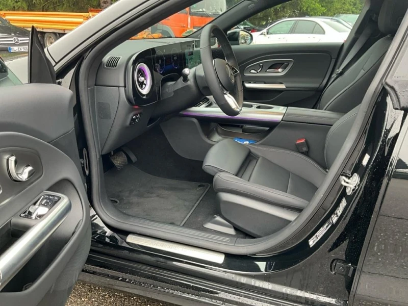 Mercedes-Benz CLA 250 + EQ* MEMORY* DISTR* CAM* LED* NAVI* , снимка 6 - Автомобили и джипове - 52064226