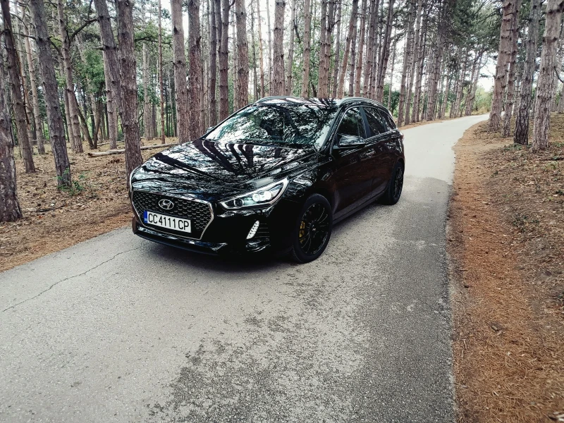 Hyundai I30 1.6 CRDi   Premium, снимка 3 - Автомобили и джипове - 52854326