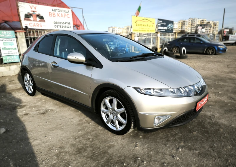 Honda Civic 1.8i, снимка 3 - Автомобили и джипове - 52900316