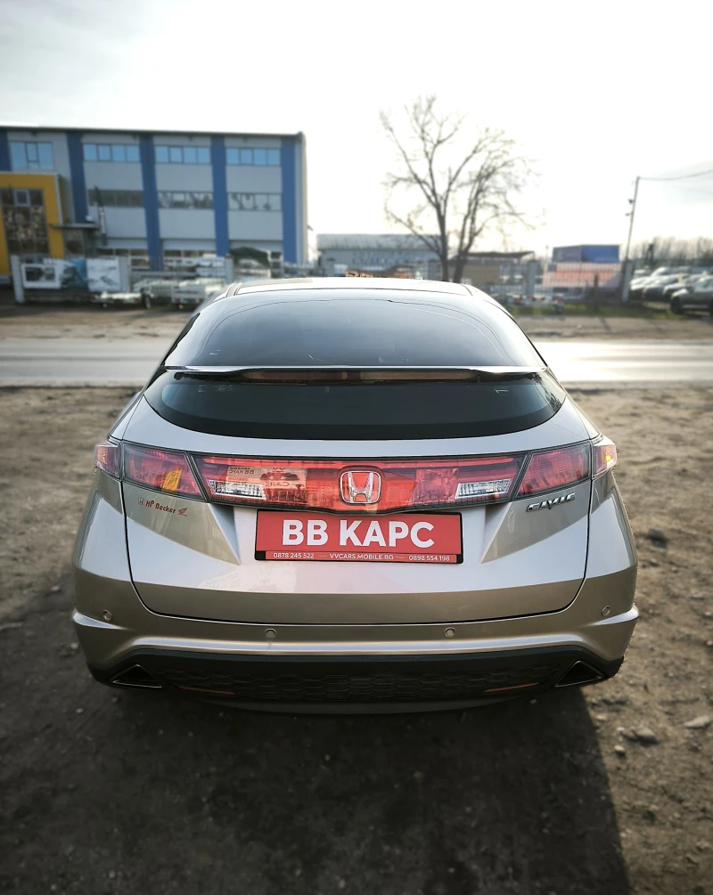 Honda Civic 1.8i, снимка 5 - Автомобили и джипове - 52900316