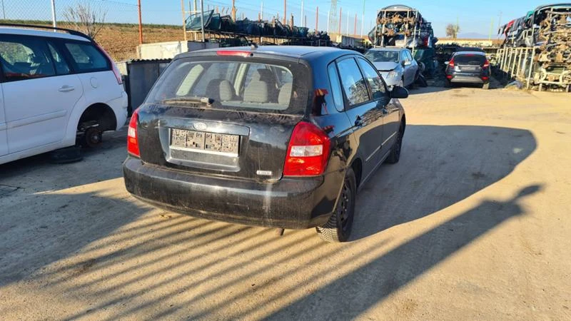 Kia Cerato 2.0, снимка 2 - Автомобили и джипове - 41991607