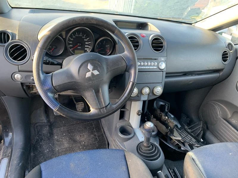 Mitsubishi Colt Vi,1.5DID,68кс.2008г.Facelift - изображение 8