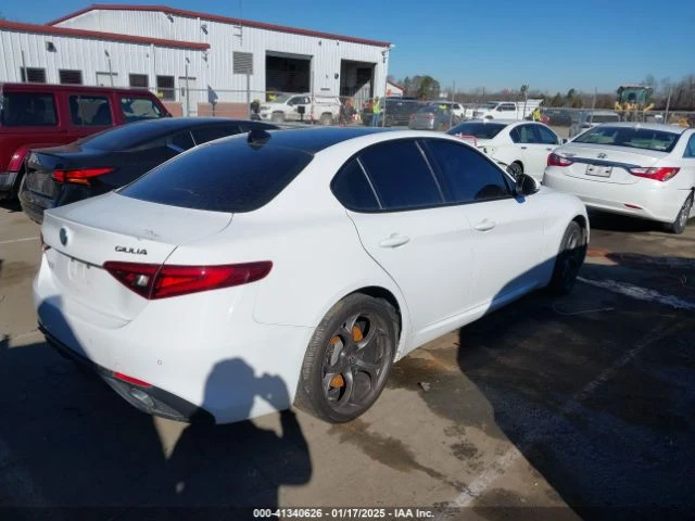Alfa Romeo Giulia AWD* ПАНО* 360* КАМЕРИ* , снимка 5 - Автомобили и джипове - 54343316