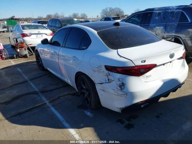 Alfa Romeo Giulia AWD* ПАНО* 360* КАМЕРИ* , снимка 4 - Автомобили и джипове - 54343316