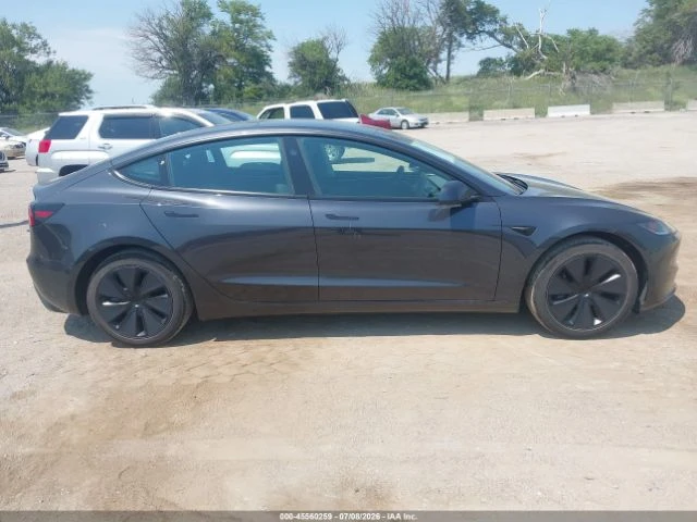 Tesla Model 3 LONG RANGE RWD* PANORAMA* DISTRONIC* ПОДГРЕВ* , снимка 2 - Автомобили и джипове - 56225669