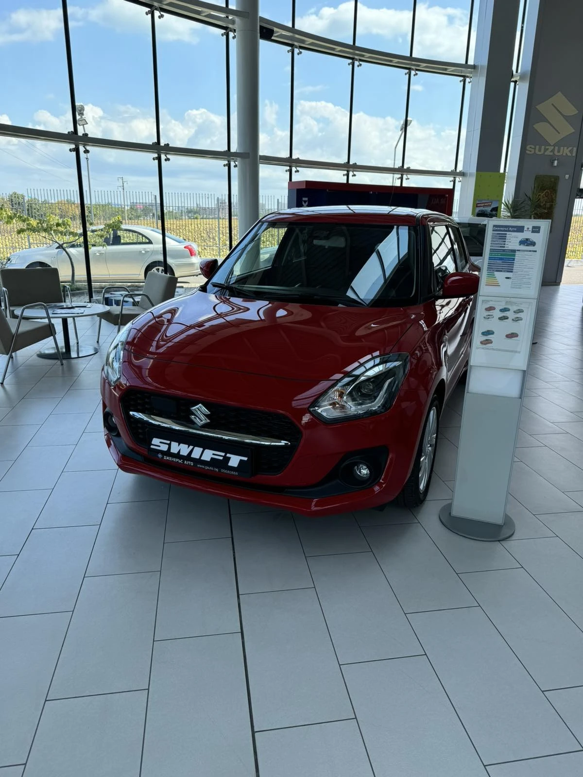 Suzuki Swift 1.2 HYBRID НОВ АВТОМОБИЛ - изображение 2