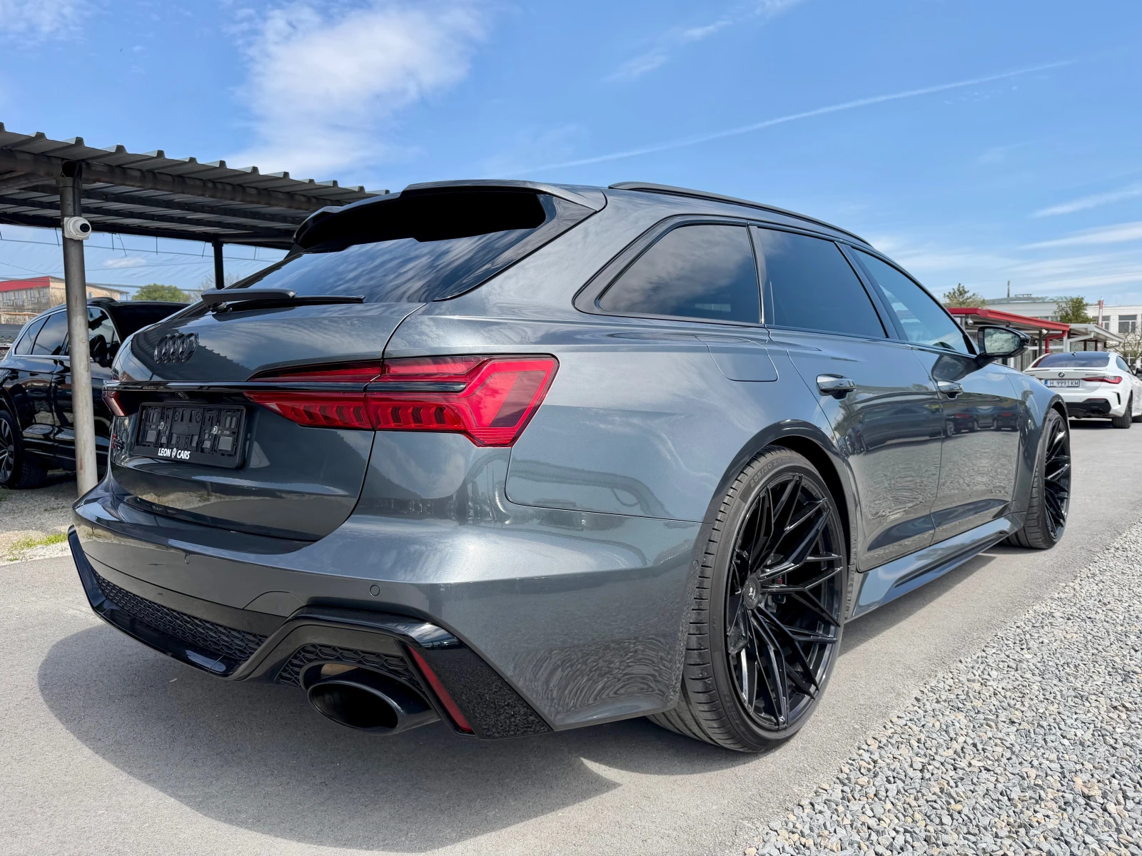 Audi Rs6 89000 км. Carbon Ceramic Pano* B&O* 360* Обдухване, снимка 5 - Автомобили и джипове - 46941478
