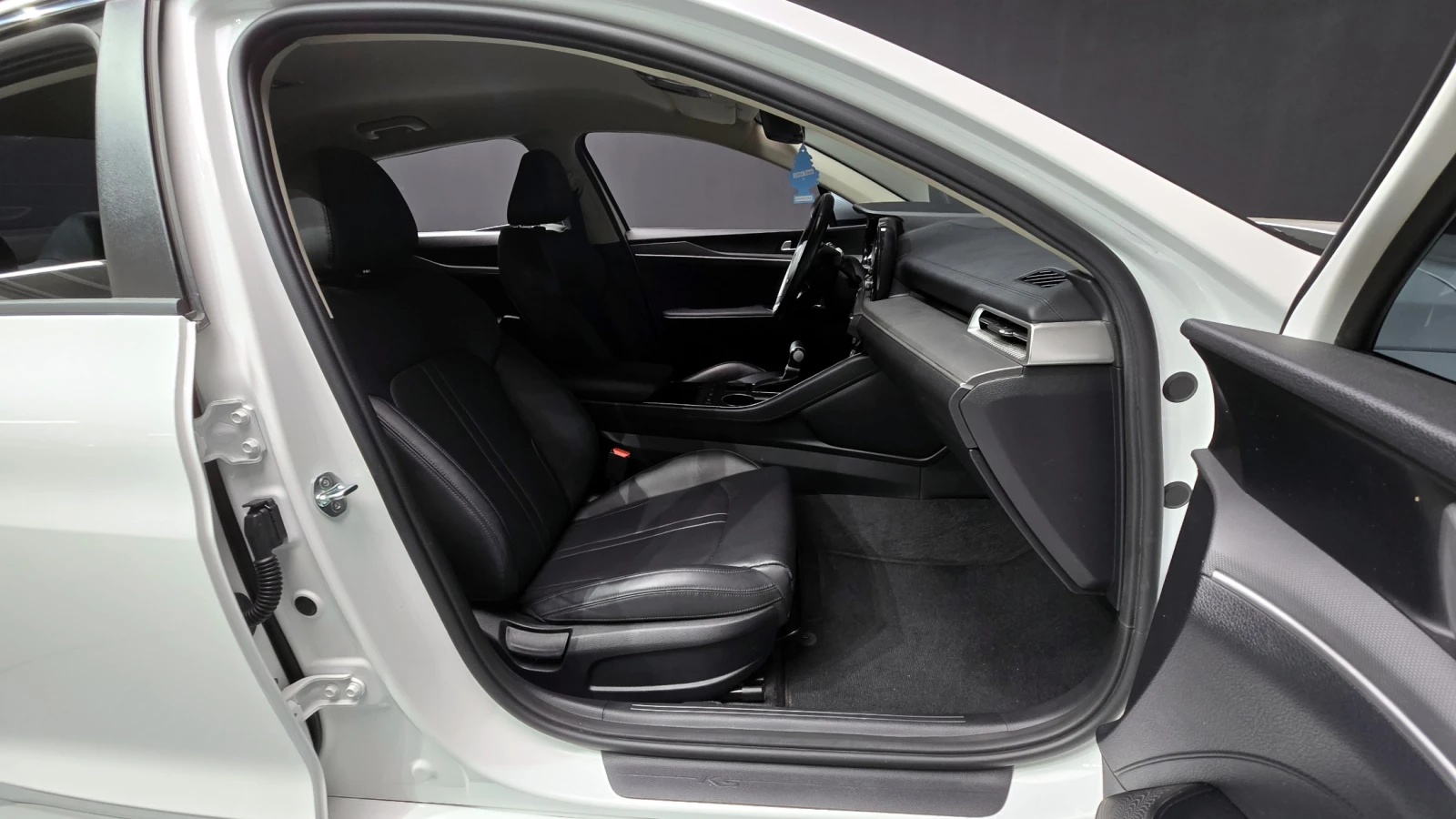 Kia K5 2.0LPI STANDARD - изображение 9