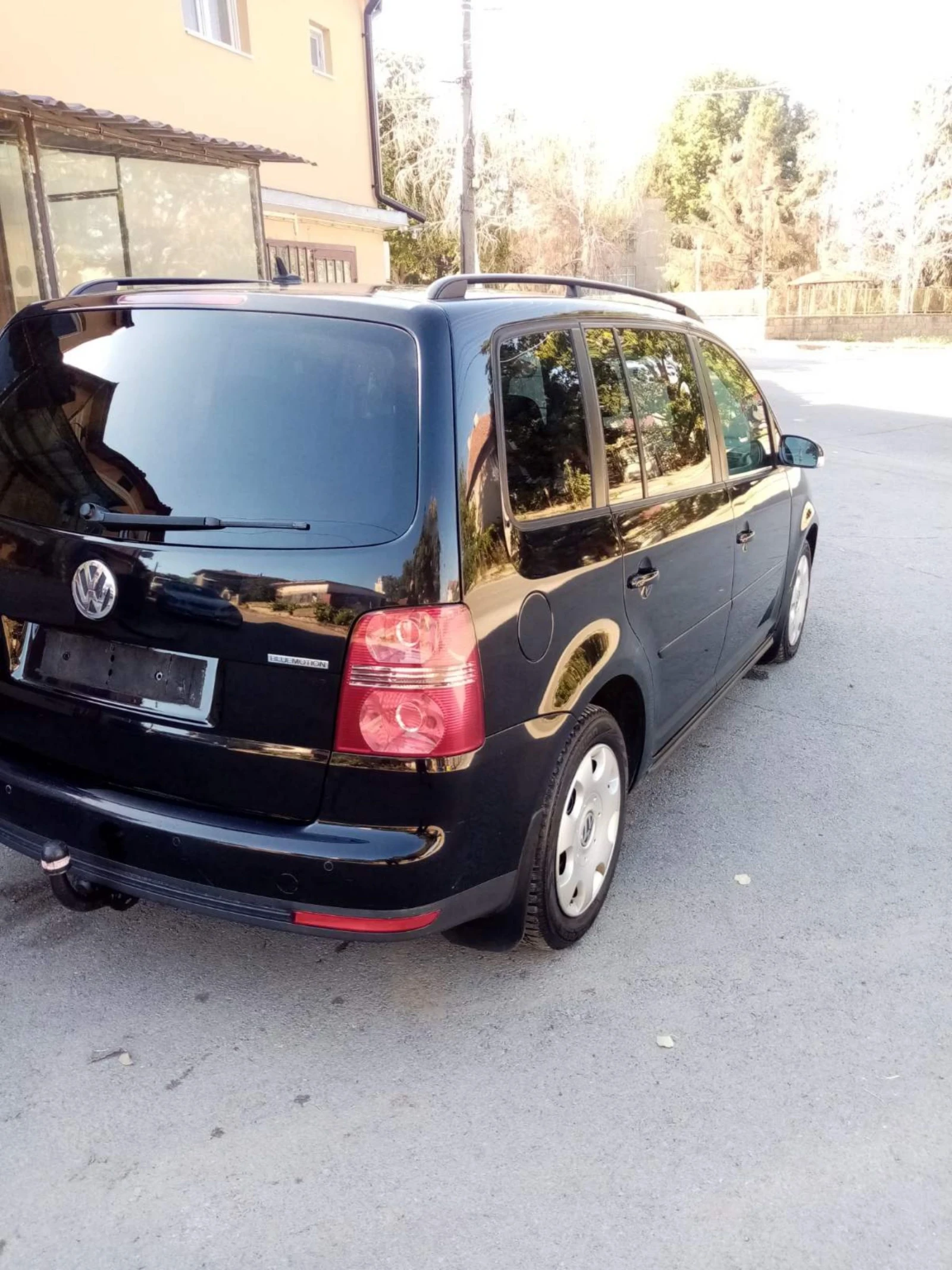 VW Touran TOP.FULL EXTRA. 1.9TDI 105kc BLUEMOTION - изображение 4