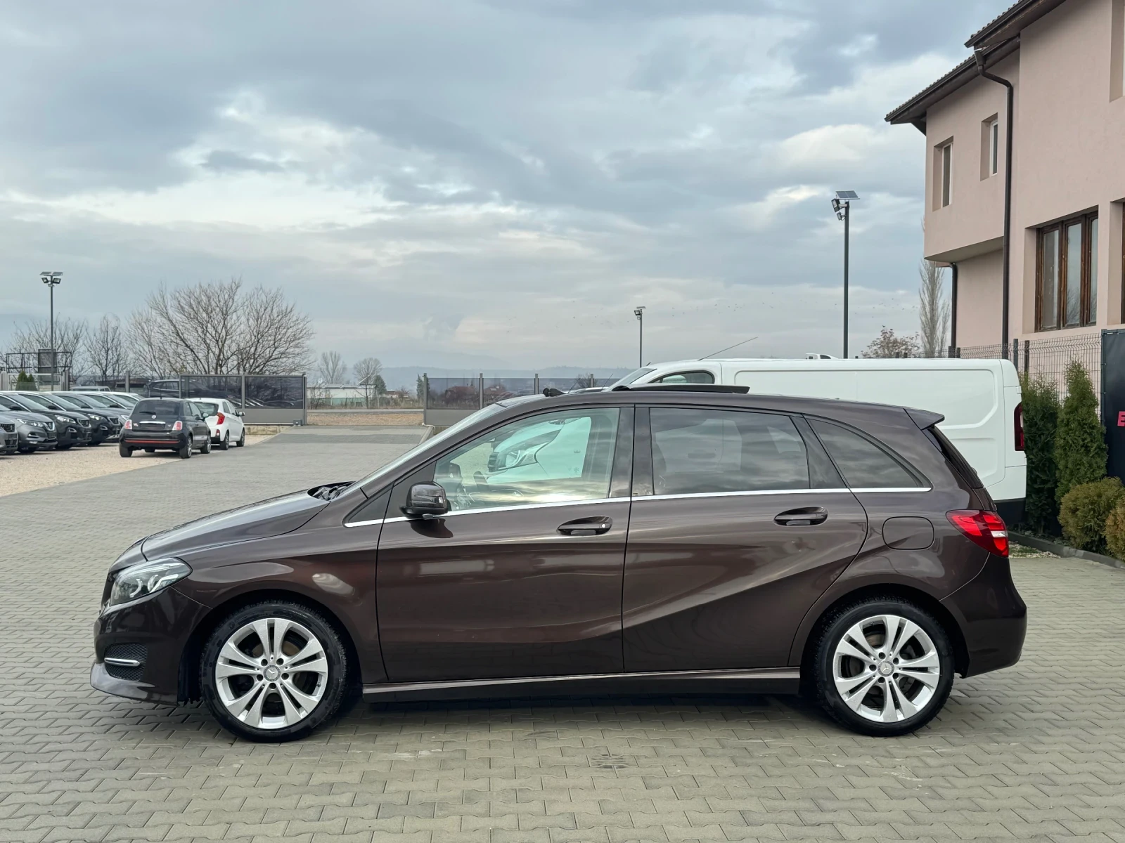 Mercedes-Benz B 180 1.5DCI EURO-6 PANORAMA CAMERA KOJA | Mobile.bg   2