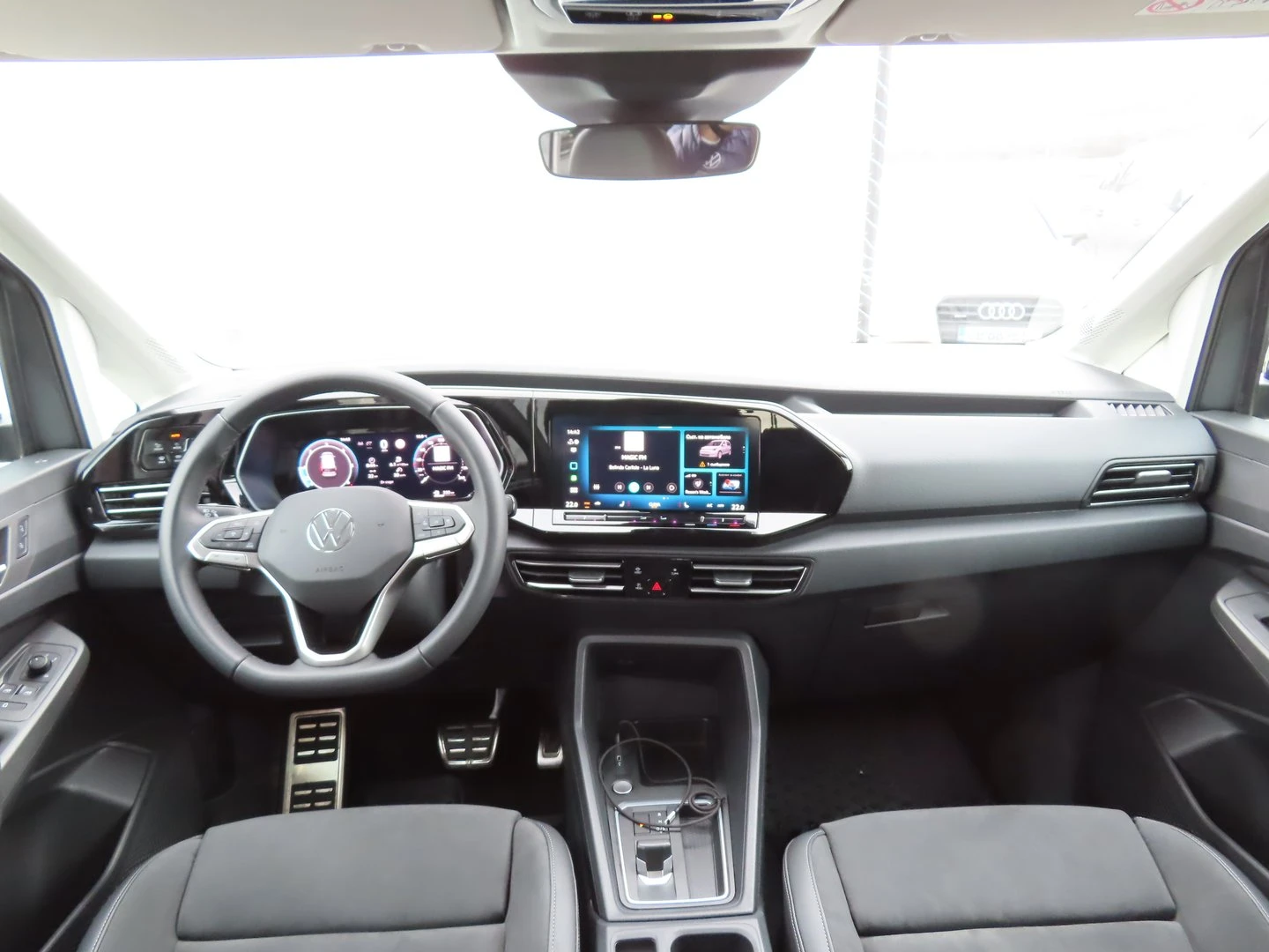 VW Caddy Style TDI 5 места - изображение 4