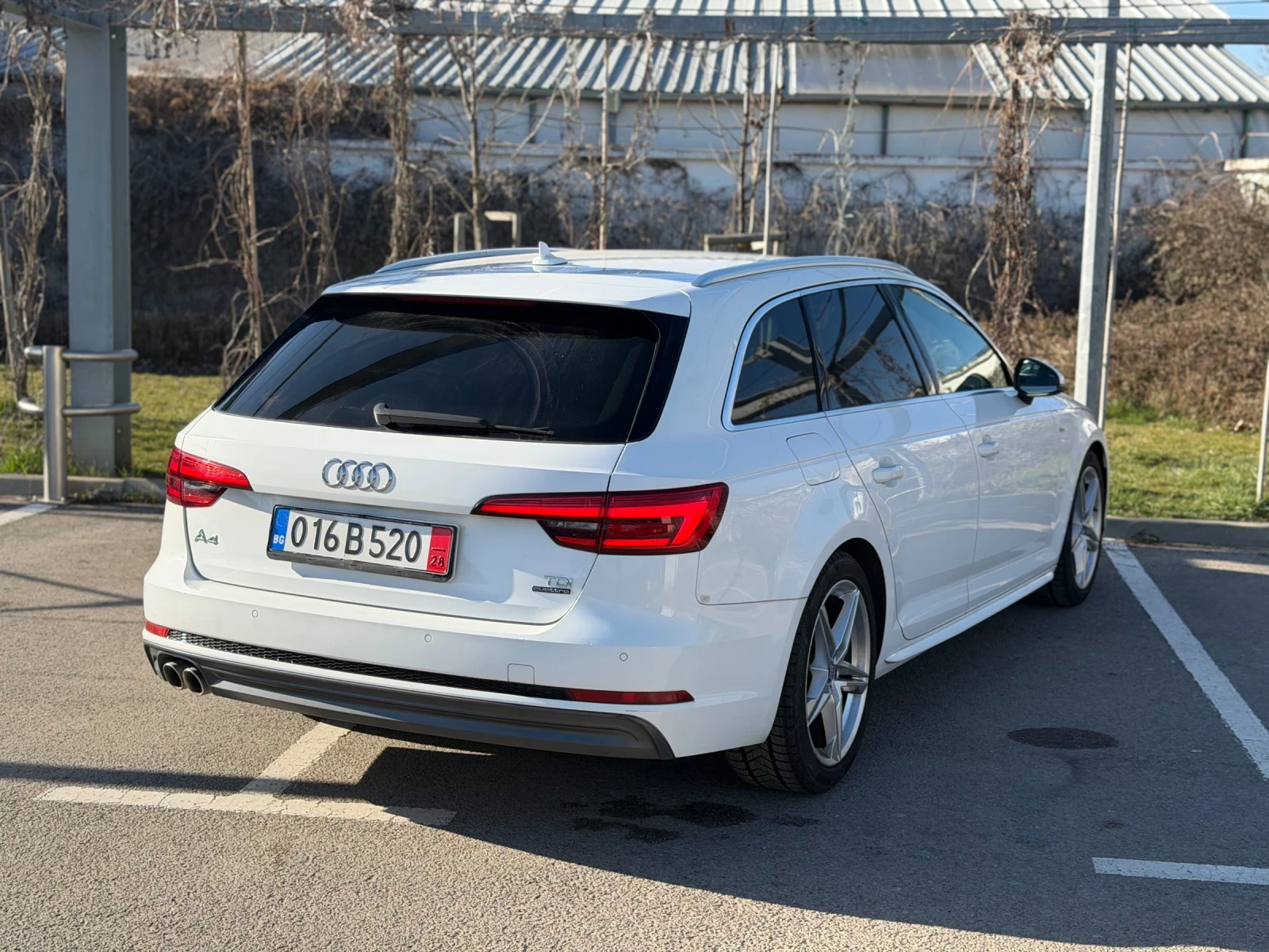 Audi A4 40 TDI Quattro 3xS-Line / Matrix / Virtual cockpit, снимка 5 - Автомобили и джипове - 53829104