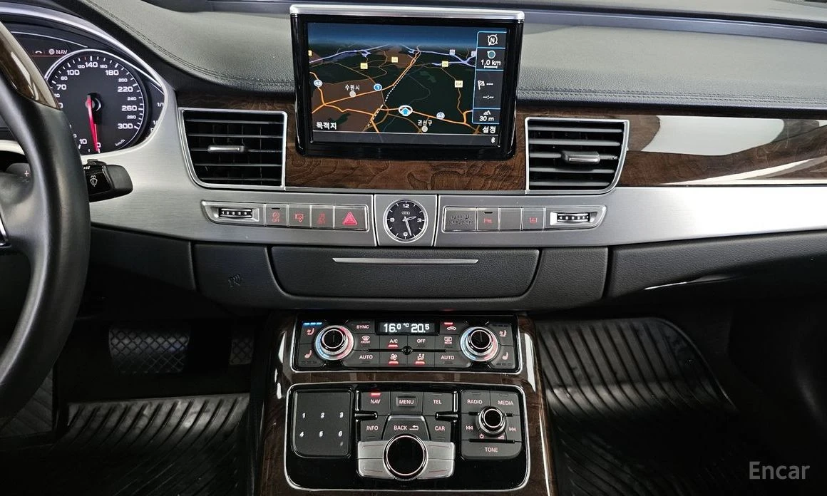 Audi A8 L 4.0* DISTRONIC HEAD-UP* 360 CAM* PANORAMA* МАСАЖ, снимка 10 - Автомобили и джипове - 53851853