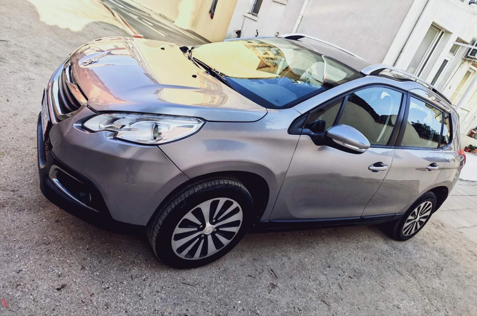 Peugeot 2008 Автомат 1.6hdi, снимка 6 - Автомобили и джипове - 53880015