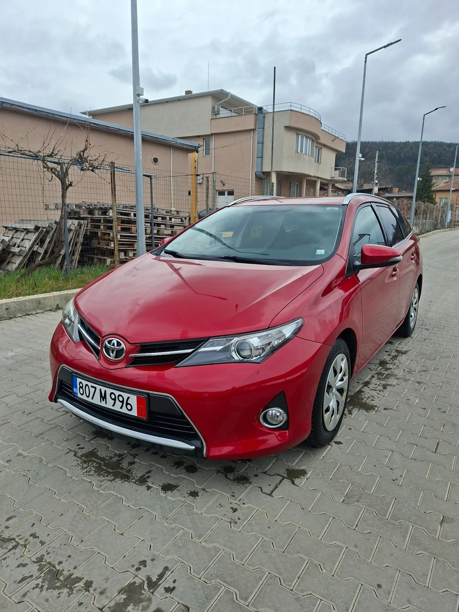 Toyota Auris 1.6 VVT-I 132кс 6 ск. нави камера топ състояние | Auto.bg — изображение 1