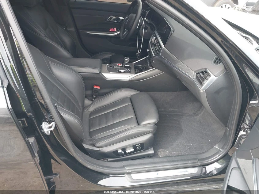 BMW M3 3.0l 40I, снимка 5 - Автомобили и джипове - 54528305