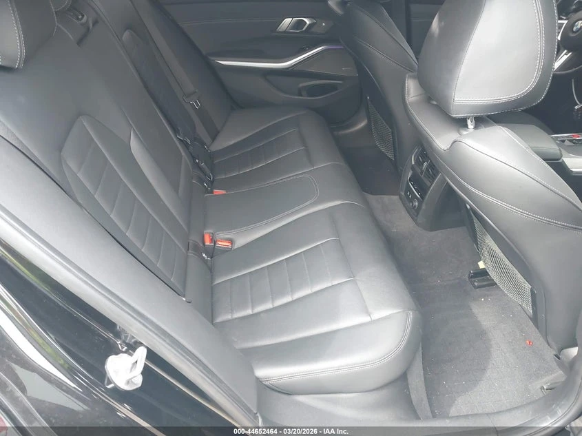 BMW M3 3.0l 40I, снимка 8 - Автомобили и джипове - 54528305