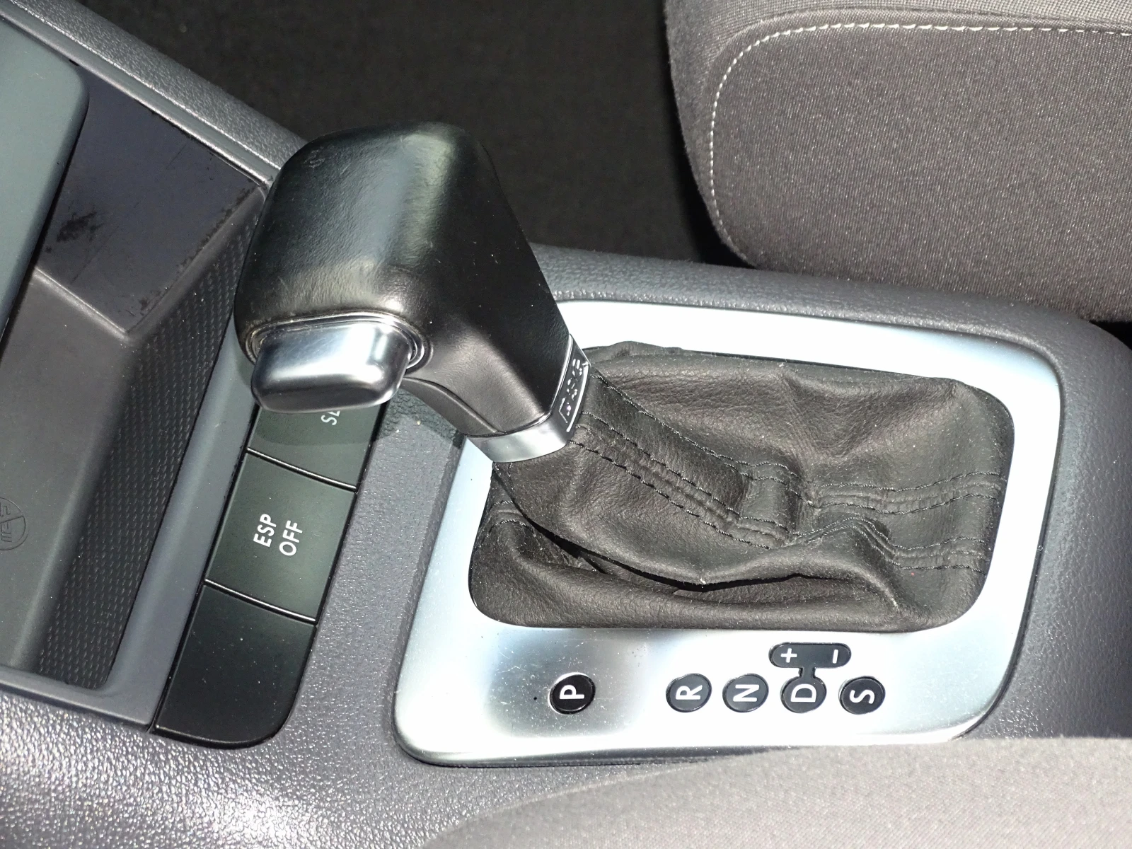 VW Golf Plus 1.9TDI_DSG_UNITED_* , снимка 15 - Автомобили и джипове - 54638556