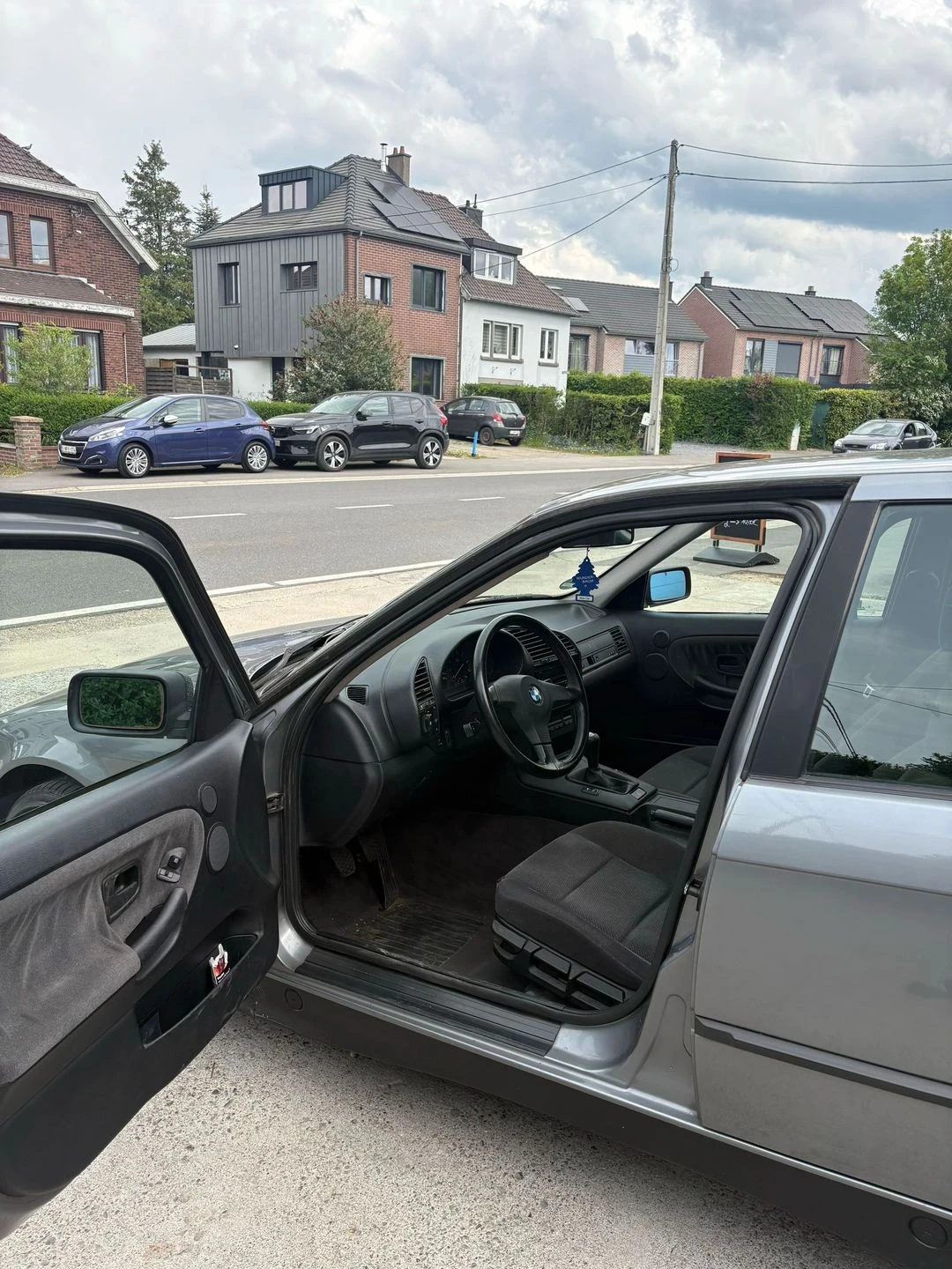 BMW 320, снимка 9 - Автомобили и джипове - 54882131