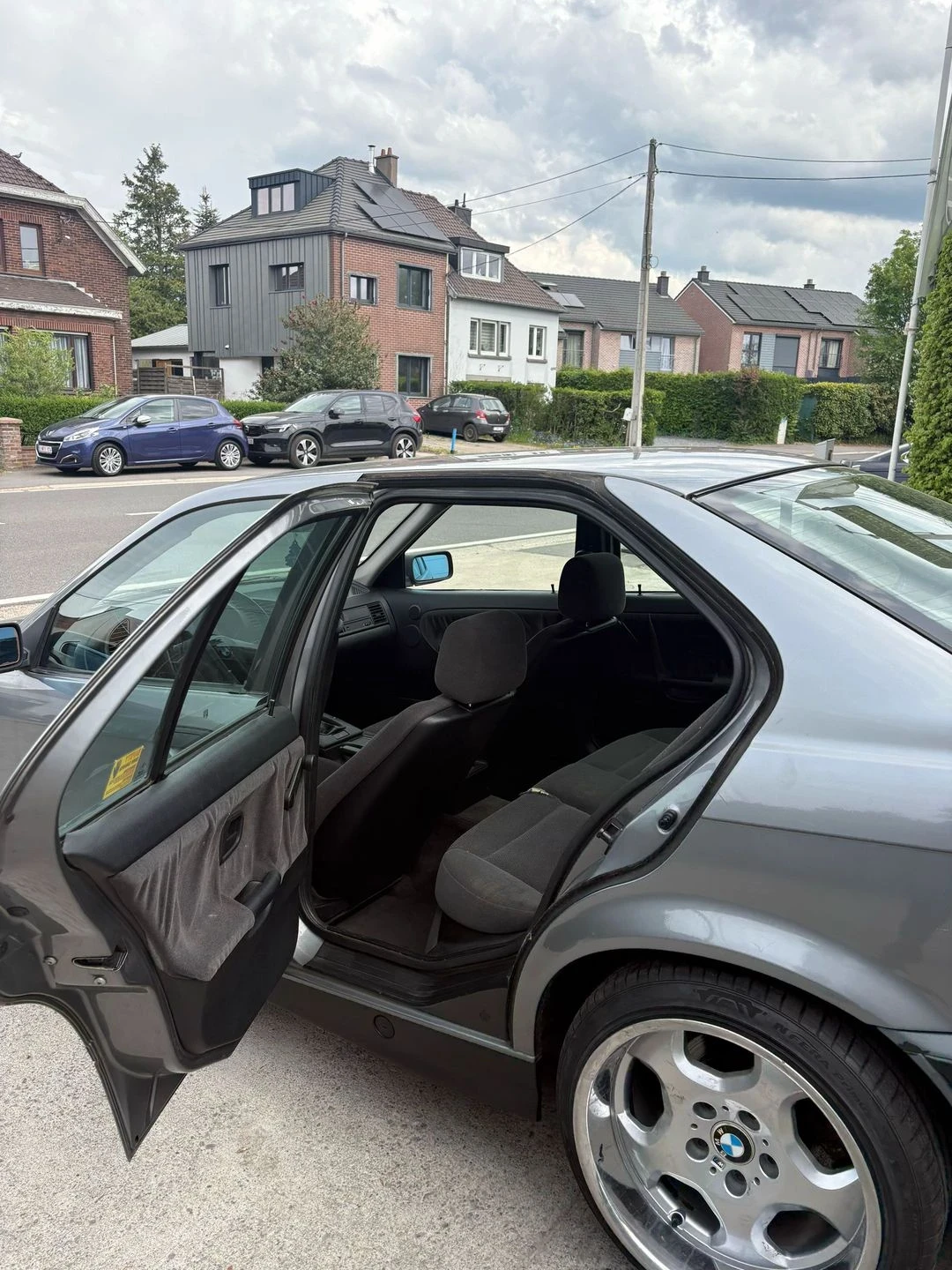 BMW 320, снимка 10 - Автомобили и джипове - 54882131