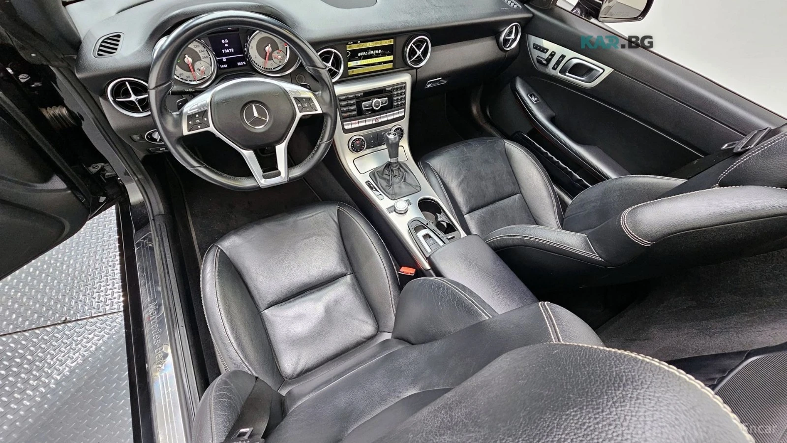 Mercedes-Benz SLK 200 BlueEfficiency* КОЖА* ОБДУХВ* , снимка 6 - Автомобили и джипове - 55068467