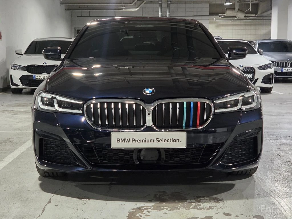 BMW 530 M* SPORT* ОБДУХВАНЕ* ХЕДЪП* 360КАМЕРА* LANE* ASSIS, снимка 3 - Автомобили и джипове - 55212295