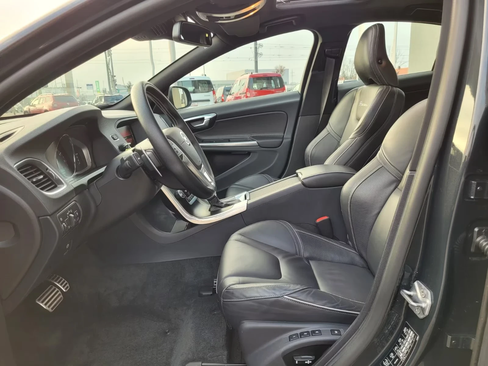 Volvo S60 T6 Rdesign 305kc, снимка 12 - Автомобили и джипове - 55683417