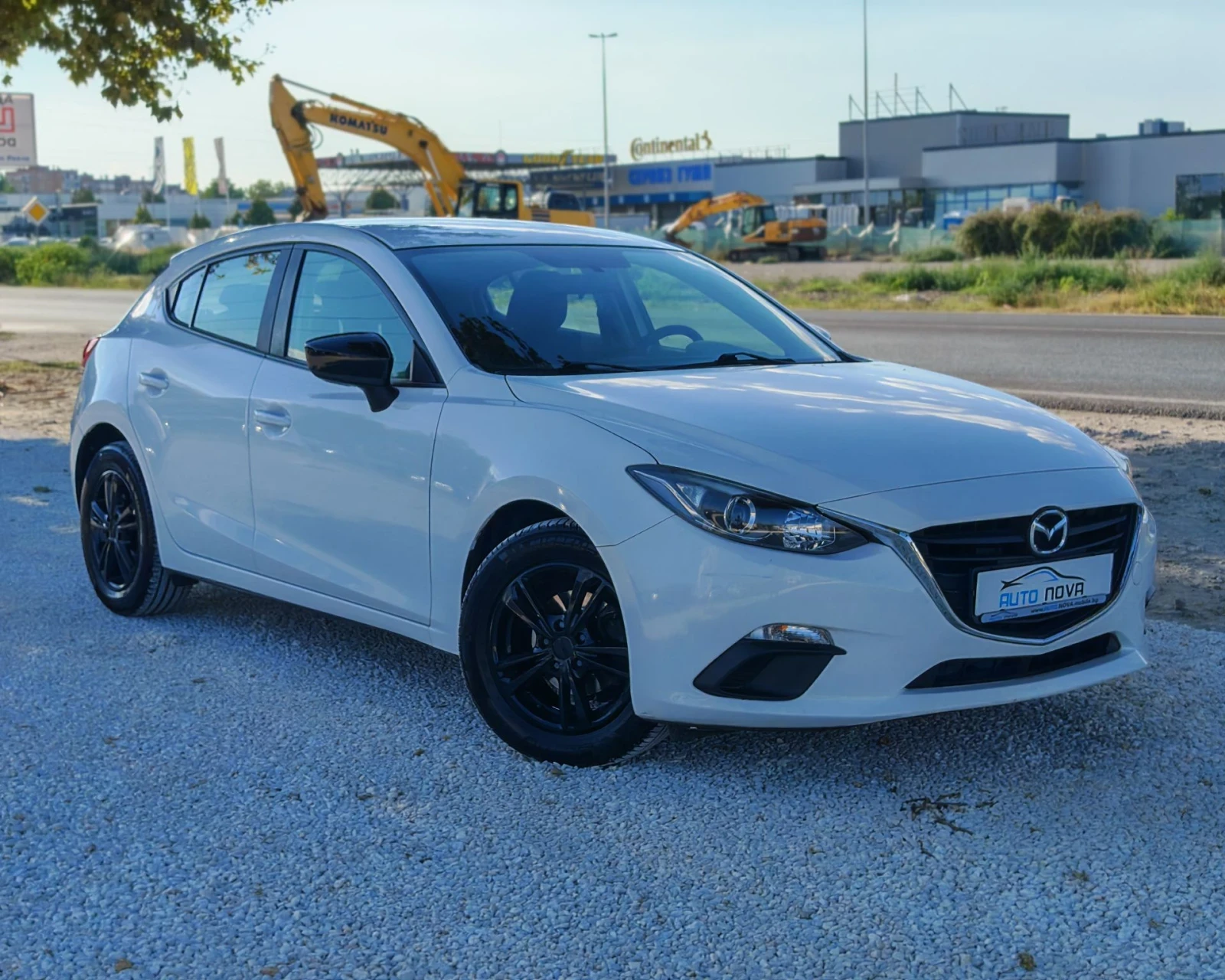 Mazda 3 1.5 БЕНЗИН 101 К.С. 159 000 КМ! НОВА!!!, снимка 16 - Автомобили и джипове - 55730067