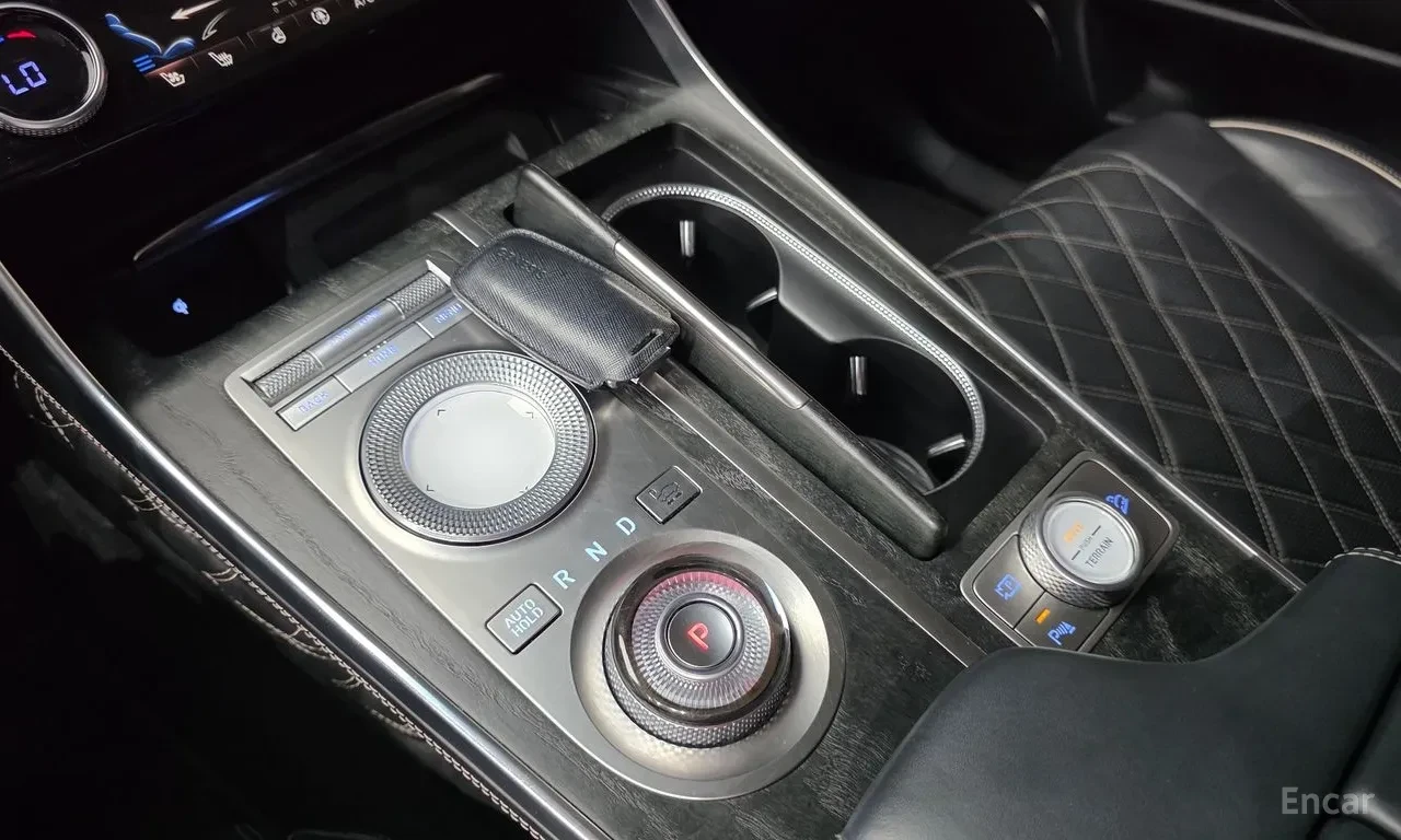 Genesis GV80 2.5T Gasoline AWD* 360* HUD* Обдухване* Подгрев* , снимка 7 - Автомобили и джипове - 55792279