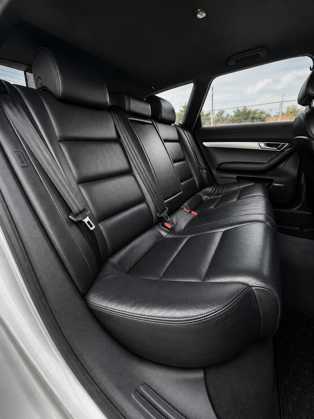 Audi A6 Allroad 3.0TDI| 233HP| QUATTRO| RECARO| KEYLESS GO| ЛИЗИНГ, снимка 8 - Автомобили и джипове - 55868817