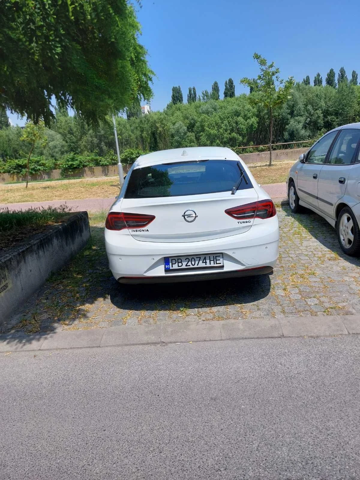 Opel Insignia B 1.5Turbo, снимка 5 - Автомобили и джипове - 56105731