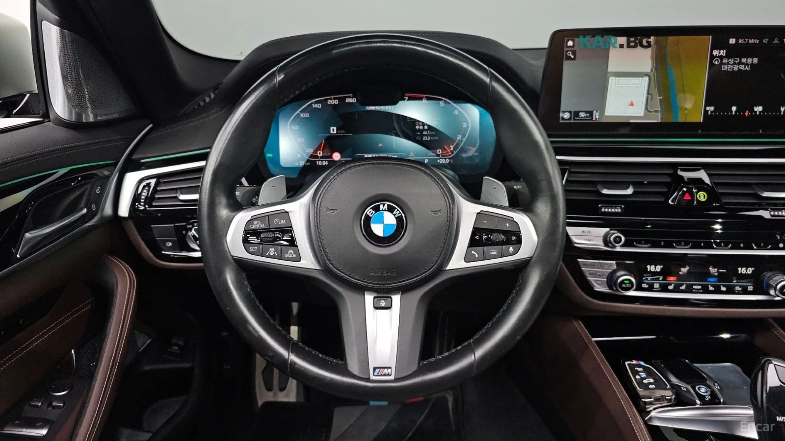 BMW 550 M550i xDrive* HUD* 360* ОБДУХВ* НАВИ* ПАНО, снимка 14 - Автомобили и джипове - 56237456