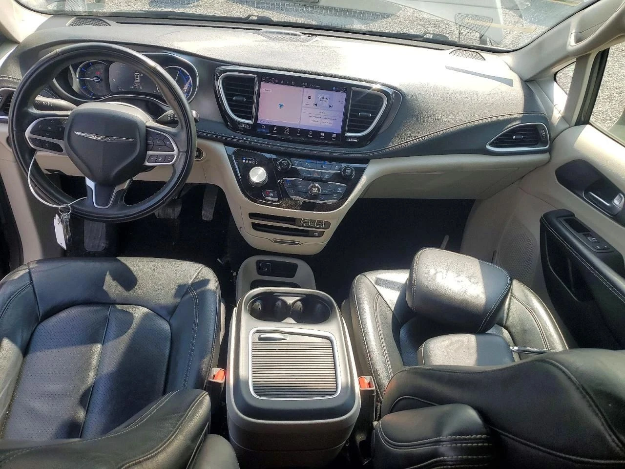 Chrysler Pacifica, снимка 8 - Автомобили и джипове - 56689727