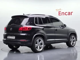 VW Tiguan 2.0 TDI R-LINE 5N, снимка 2