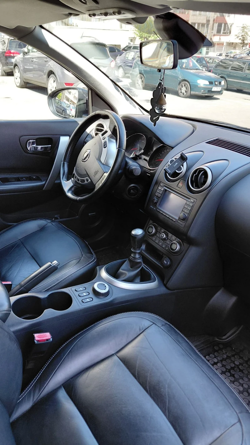 Nissan Qashqai 2000 DCI 4x4 keyless, безключово палене, панорама , снимка 10 - Автомобили и джипове - 51702958