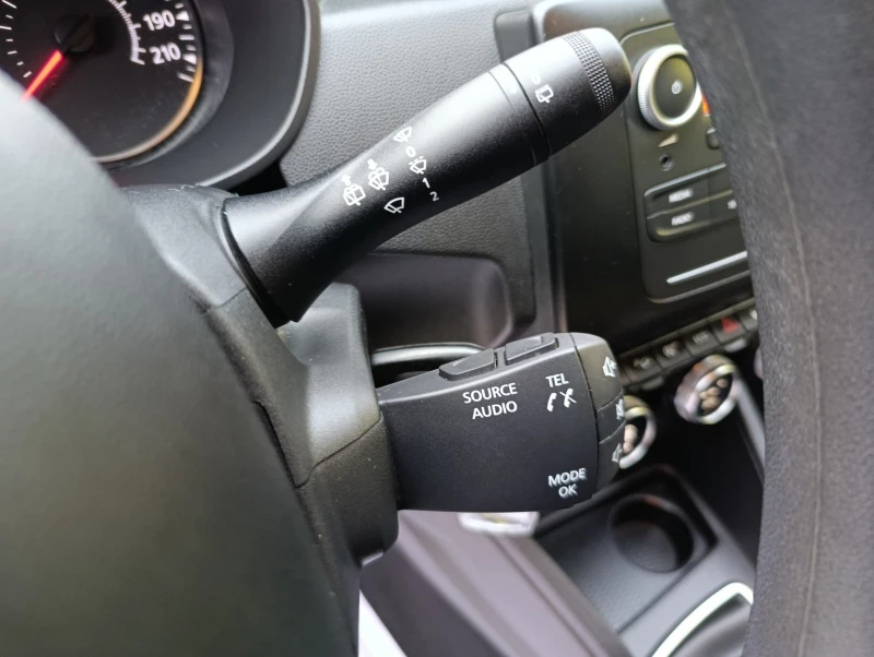 Dacia Duster 1.3TCe-131kc-4x4 N1, снимка 9 - Автомобили и джипове - 51911228