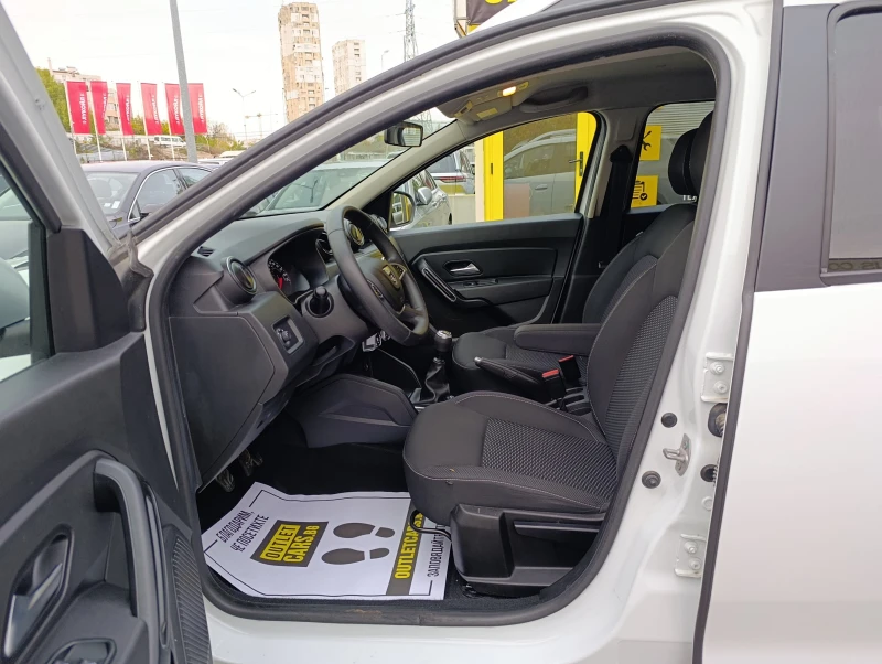Dacia Duster 1.3TCe-131kc-4x4 N1, снимка 5 - Автомобили и джипове - 51911228
