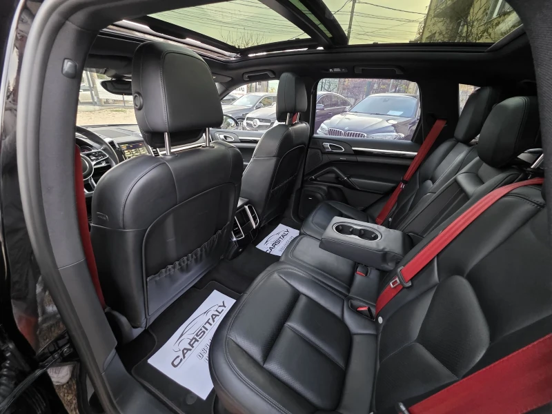 Porsche Cayenne TURBO S PACK= ВАКУУМ= ПАНОРАМА= КЕРАМИЧНИ СПИРАЧКИ, снимка 14 - Автомобили и джипове - 52727428