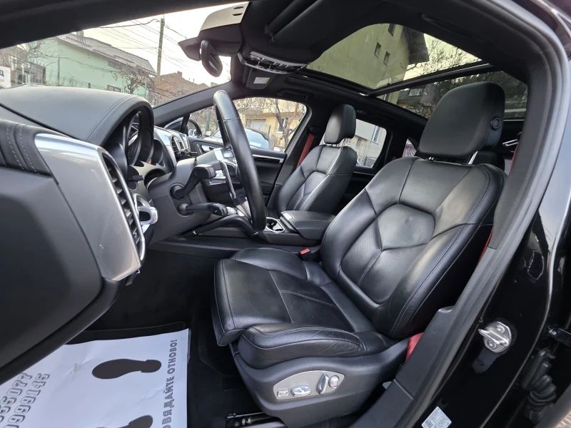 Porsche Cayenne TURBO S PACK= ВАКУУМ= ПАНОРАМА= КЕРАМИЧНИ СПИРАЧКИ, снимка 9 - Автомобили и джипове - 52727428