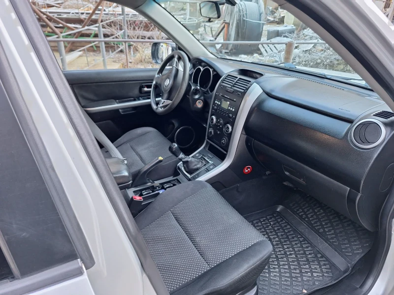 Suzuki Grand vitara, снимка 6 - Автомобили и джипове - 53175518