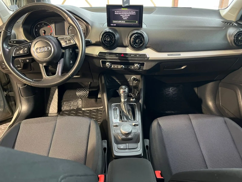 Audi Q2 2.0TDI, снимка 5 - Автомобили и джипове - 53540594