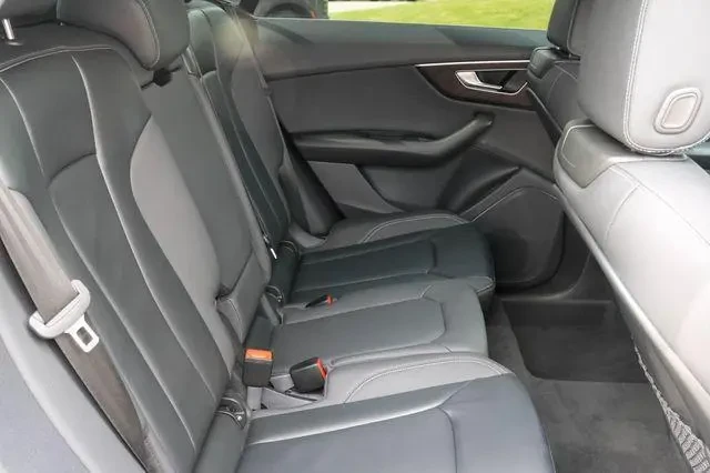Audi Q8 55 Premium, снимка 12 - Автомобили и джипове - 54811264